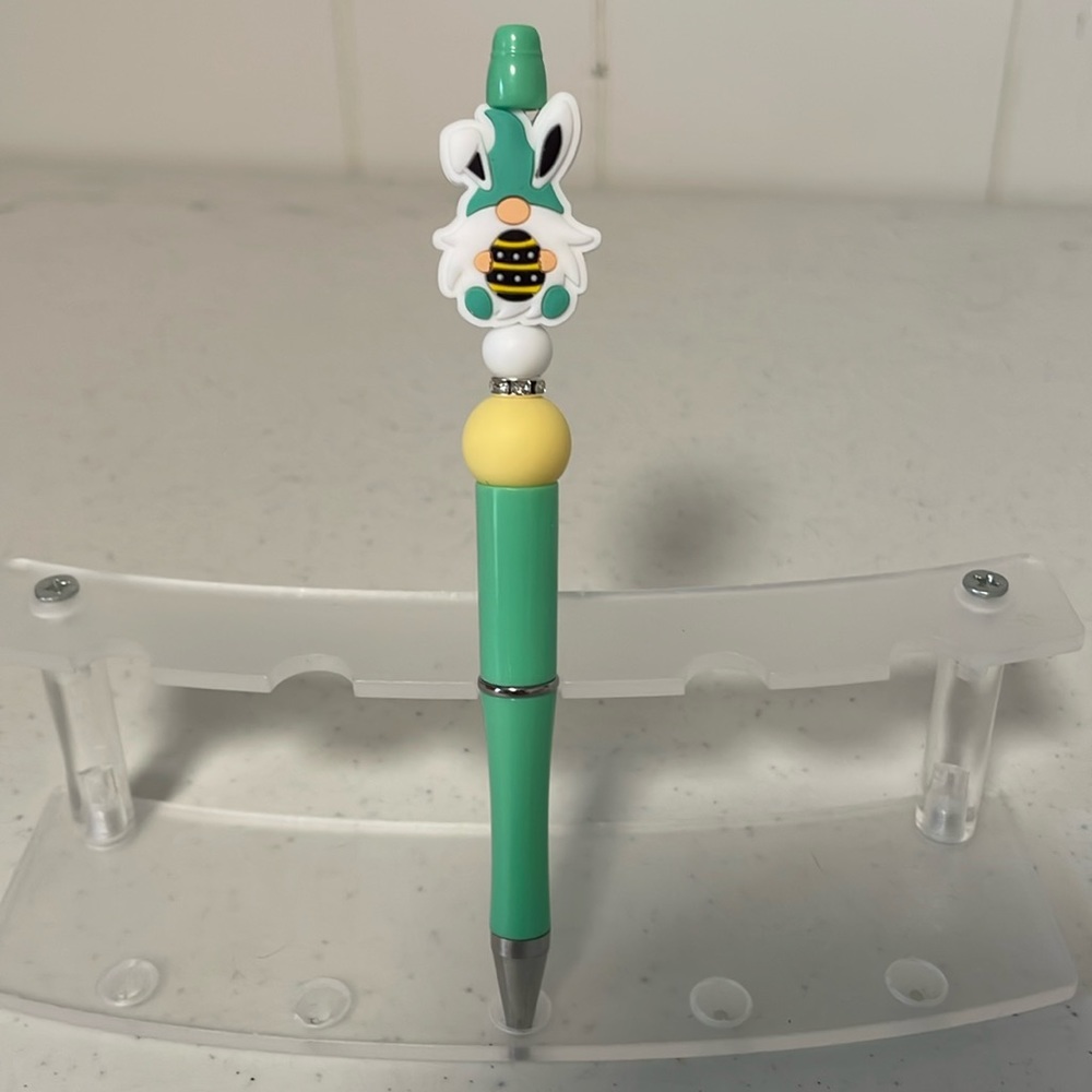 Easter Gnome Pen